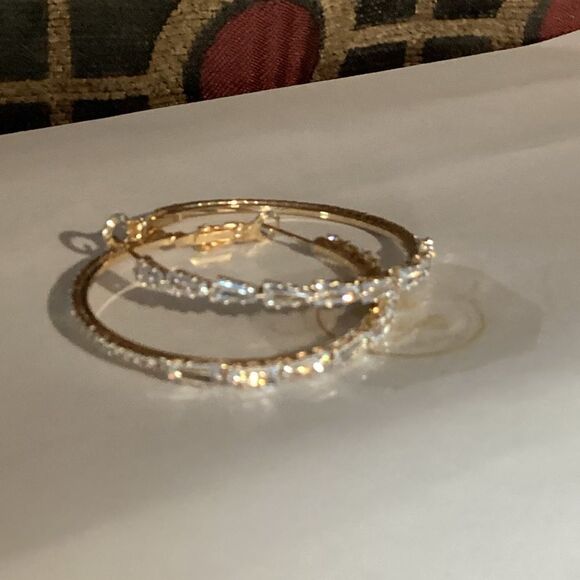 ⭐️10k Gold Filled CZ Diamond Hoop Earrings - Picture 2 of 16